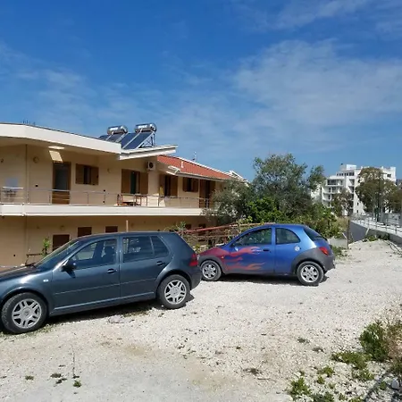 Vila Genos Lungomare